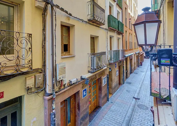 Balcon De Laurel By Clabao